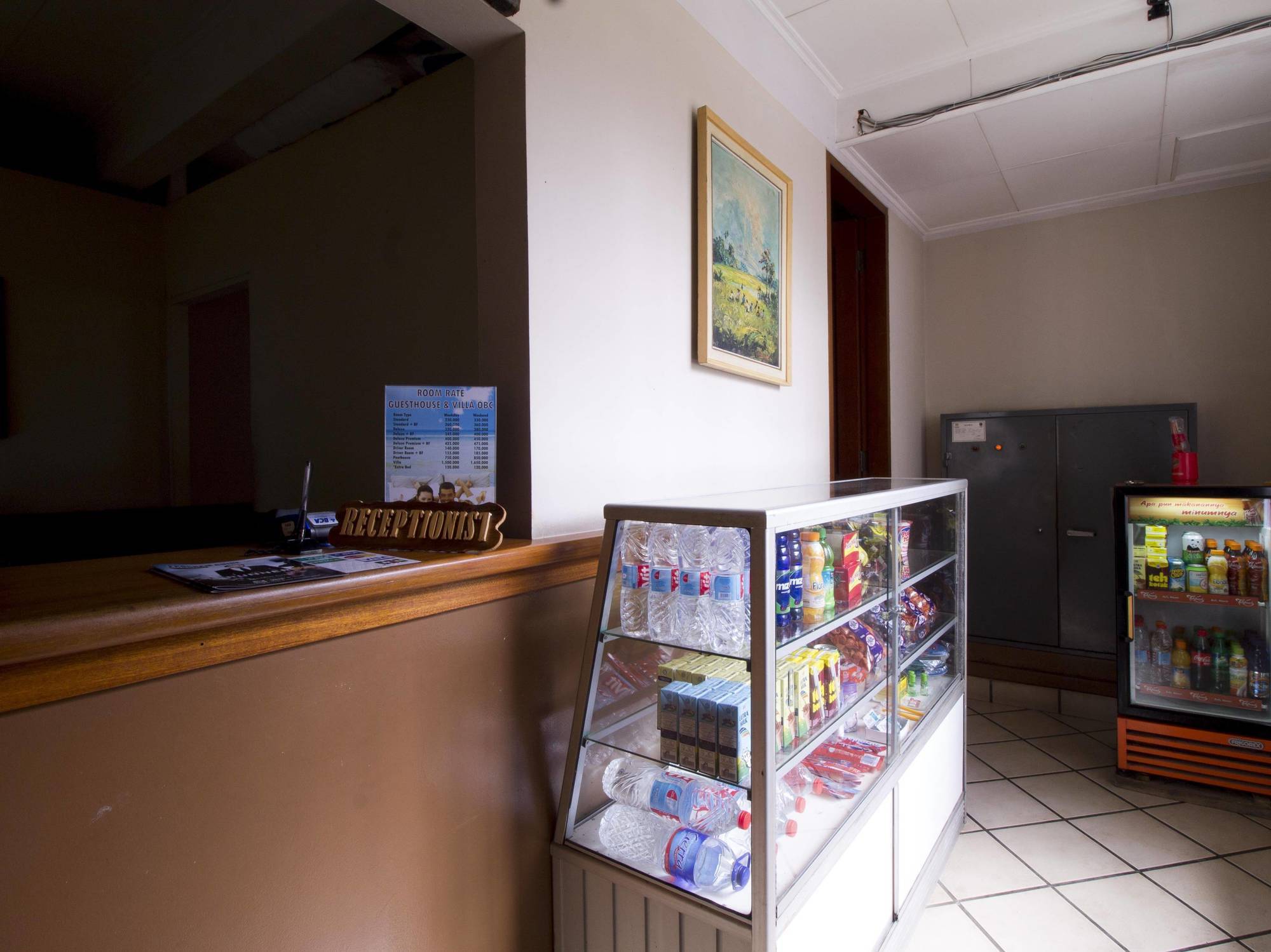 Reddoorz Plus Near Parahyangan University Бандунг Экстерьер фото