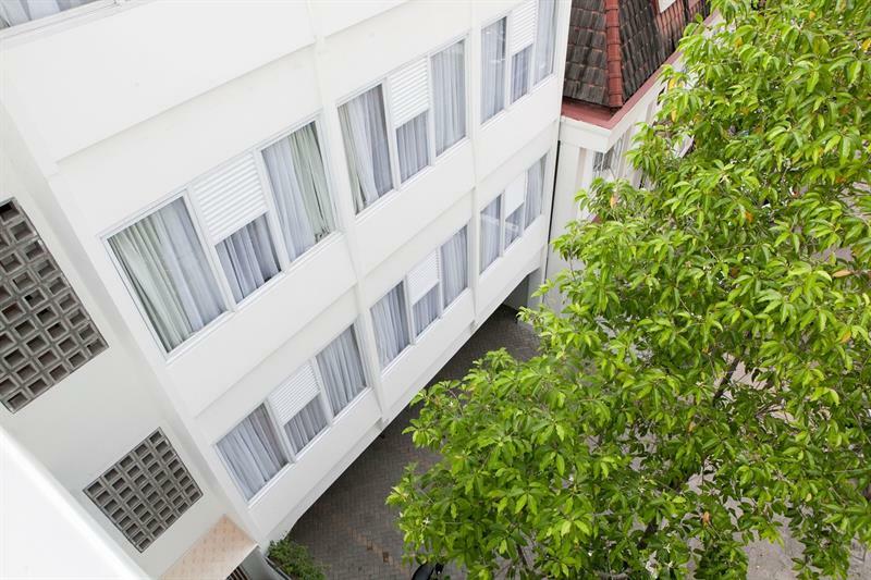 Reddoorz Plus Near Parahyangan University Бандунг Экстерьер фото